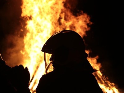 What Else Is There To Do When The World’s On Fire Except Fangirl Until Your Lungs Give&nbsp;Out?